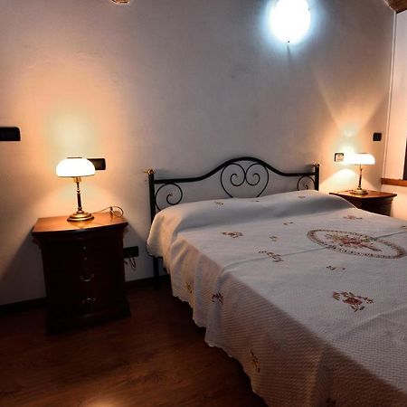 B&B Il Borgo Fiorito Lerma Bagian luar foto