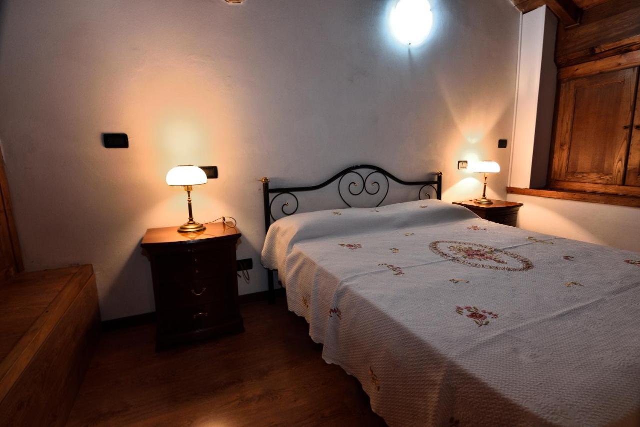 B&B Il Borgo Fiorito Lerma Bagian luar foto