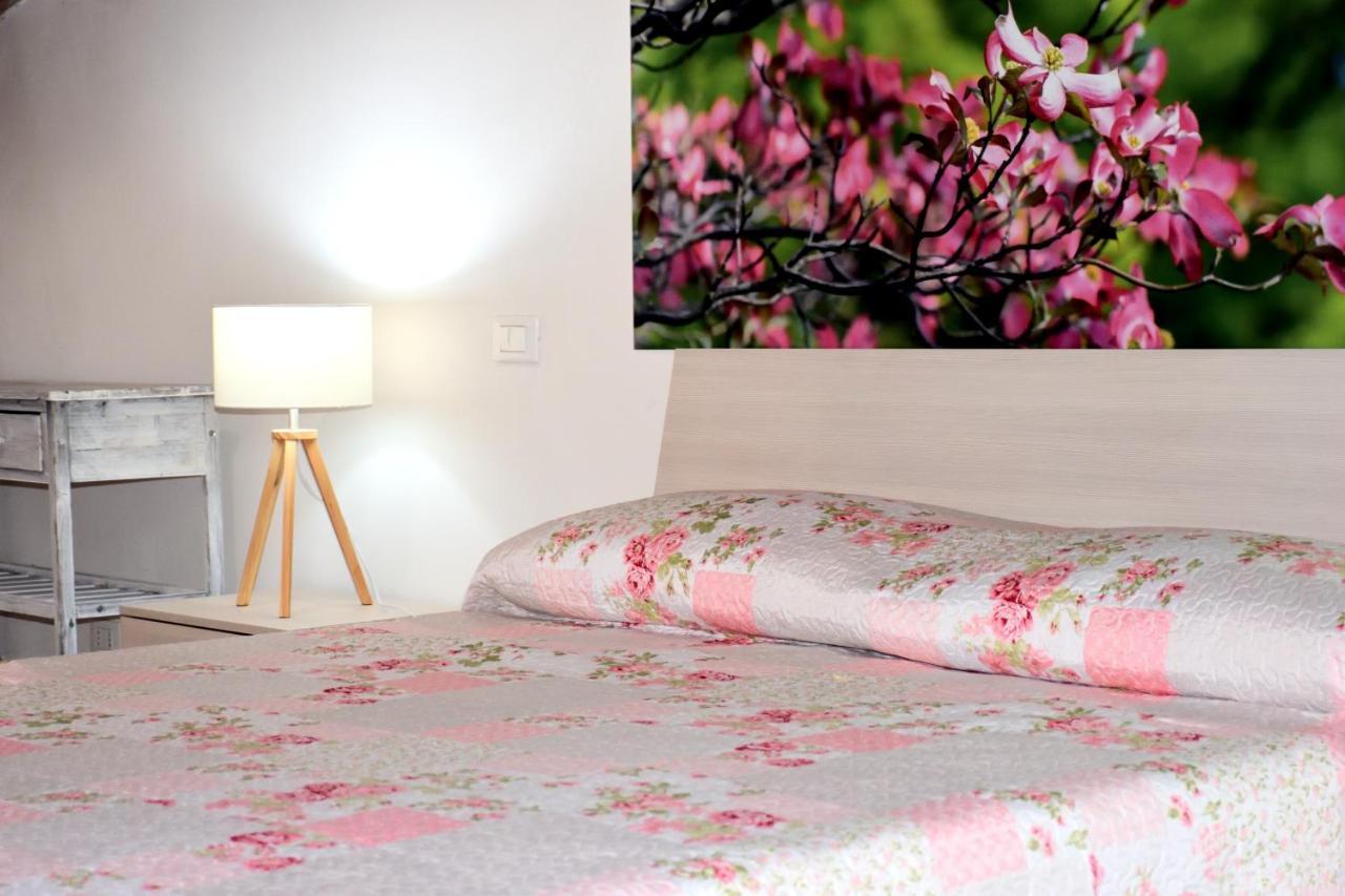 B&B Il Borgo Fiorito Lerma Bagian luar foto